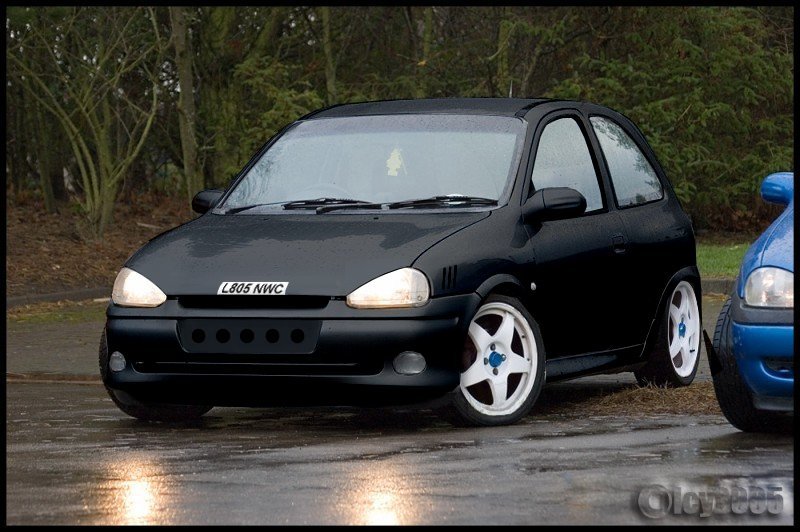 Black Corsa B